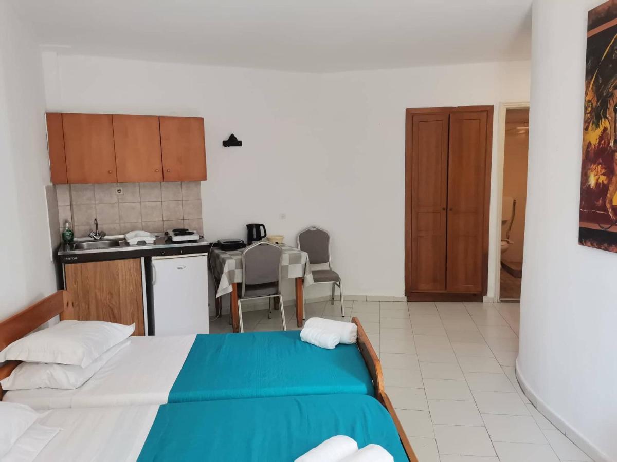 Pantheon Apartments Kos Town Cidade de Kos Exterior foto