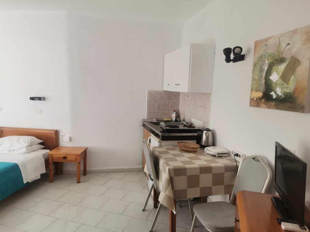 Pantheon Apartments Kos Town Cidade de Kos Exterior foto